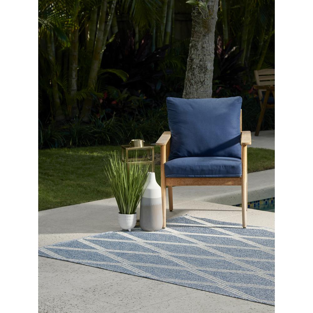 Transitional Runner Area Rug, Blue, 2'7" X 7'6" Runner. Picture 9
