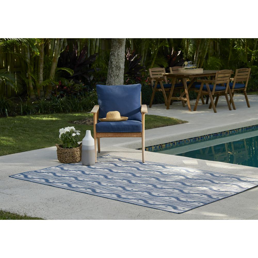 Transitional Runner Area Rug, Blue, 2'7" X 7'6" Runner. Picture 10