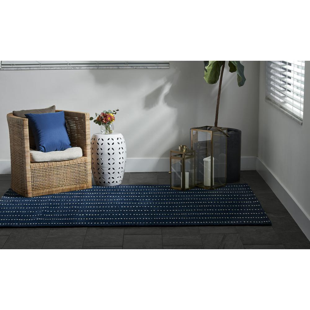 Contemporary Runner Area Rug, Navy, 2'6" X 8' Runner. Picture 9