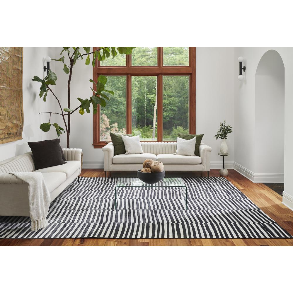 Contemporary Runner Area Rug, Black, 2'3" X 7'6" Runner. Picture 10