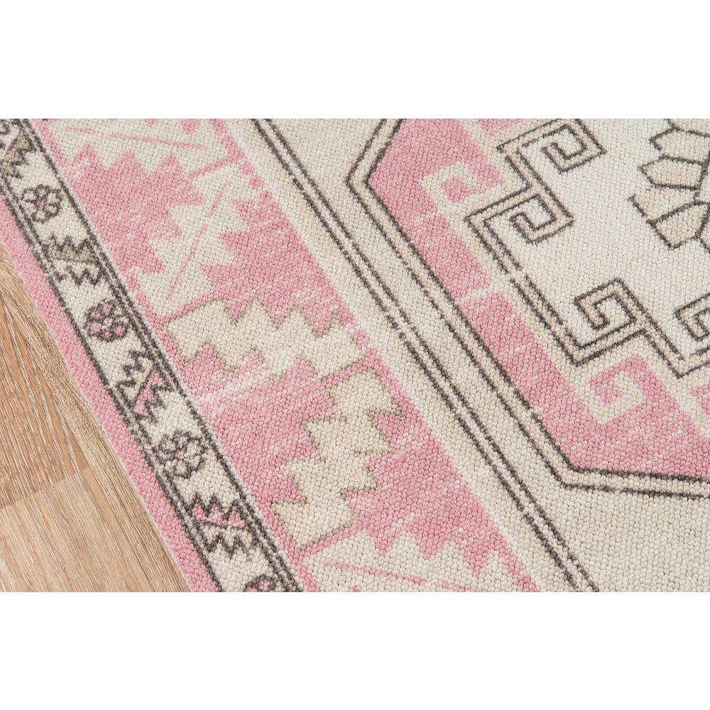 Traditional Rectangle Area Rug, Pink, 3'3" X 5'. Picture 3