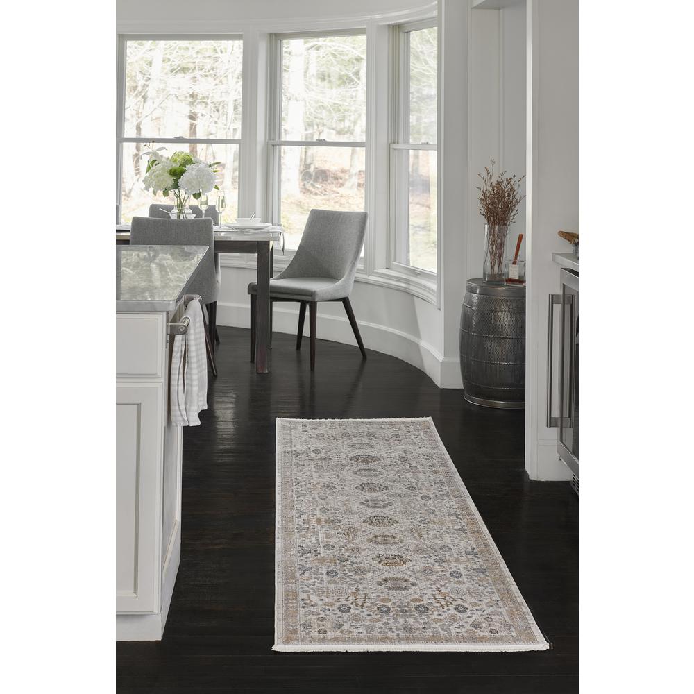 Traditional Rectangle Area Rug, Grey, 3'11" X 5'5". Picture 10