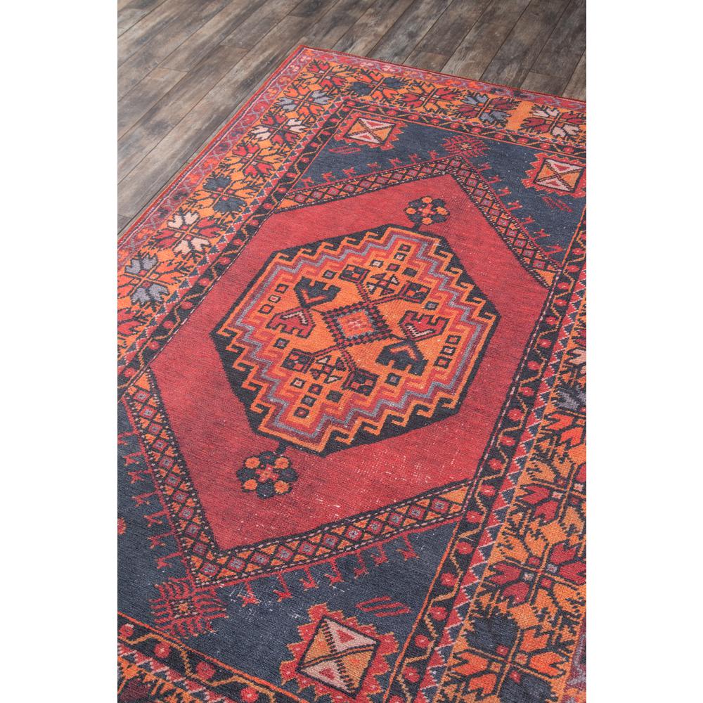 Traditional Rectangle Area Rug, Red, 5' X 7'6". Picture 2