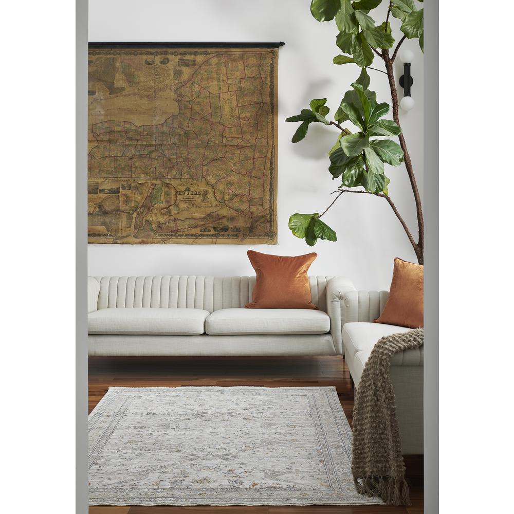 Traditional Rectangle Area Rug, Cream, 5'3" X 7'7". Picture 9