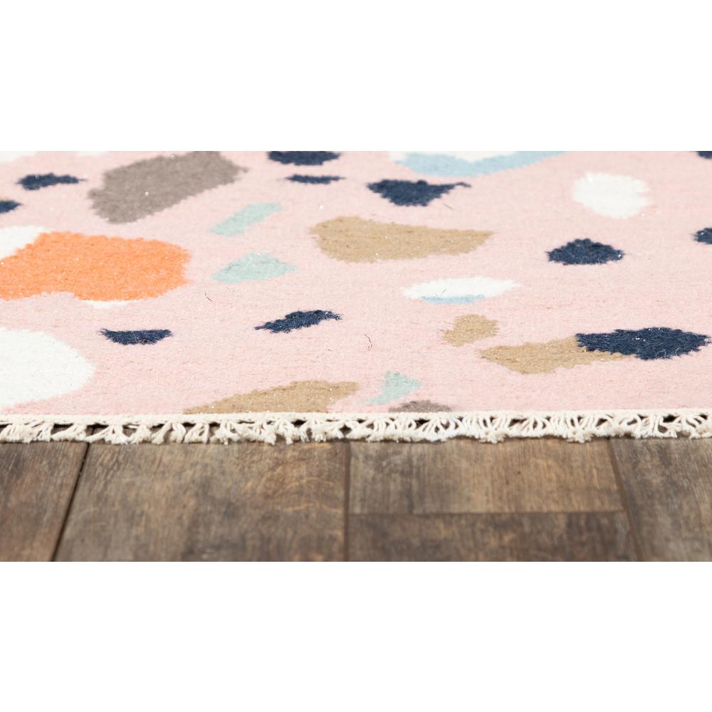 Contemporary Rectangle Area Rug, Pink, 5' X 7'6". Picture 3