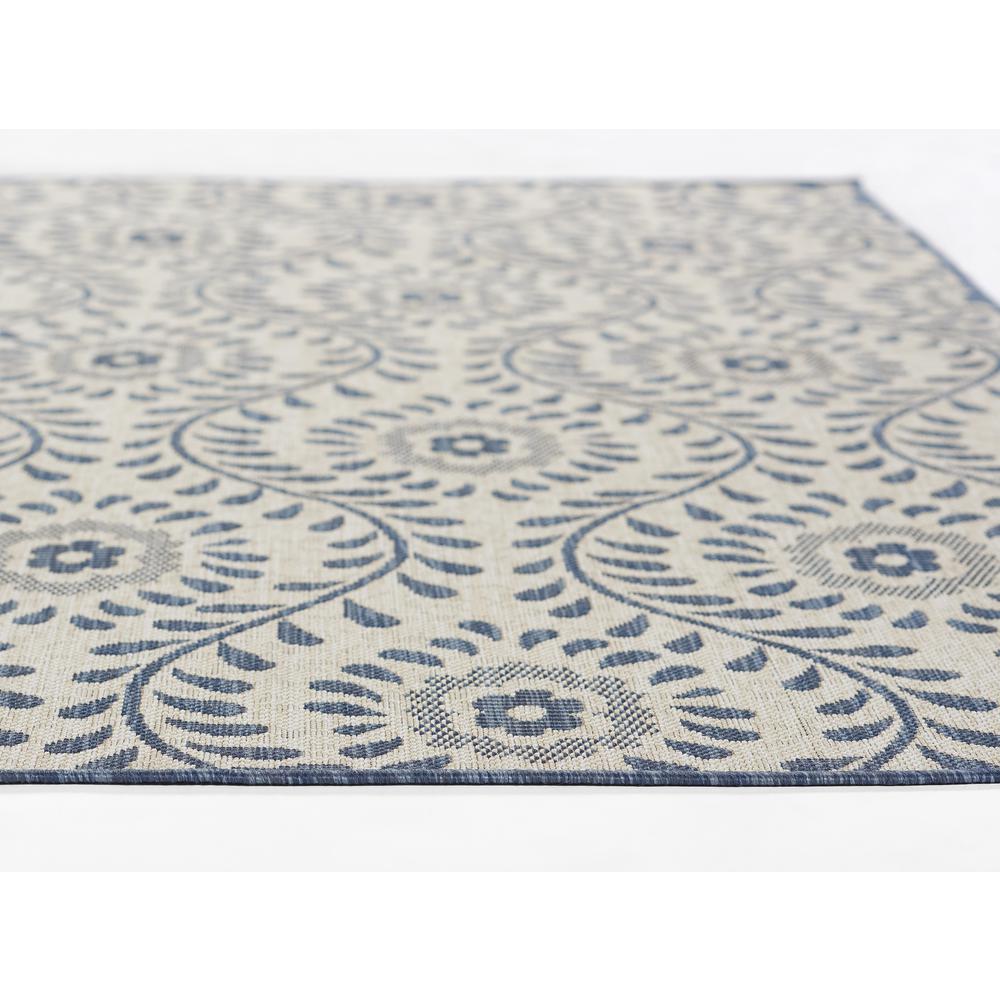 Transitional Rectangle Area Rug, Blue, 5'3" X 7'. Picture 3
