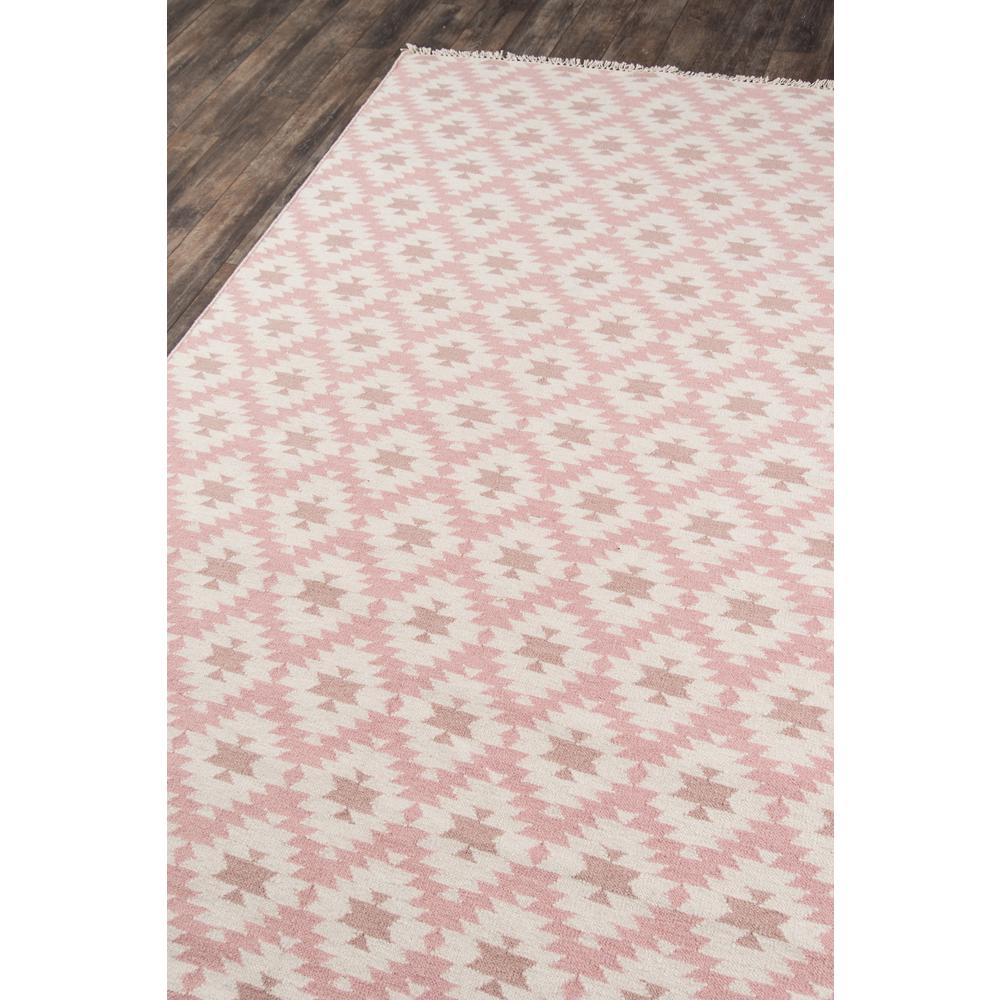 Thompson Area Rug, Pink, 7'6" X 9'6". Picture 2