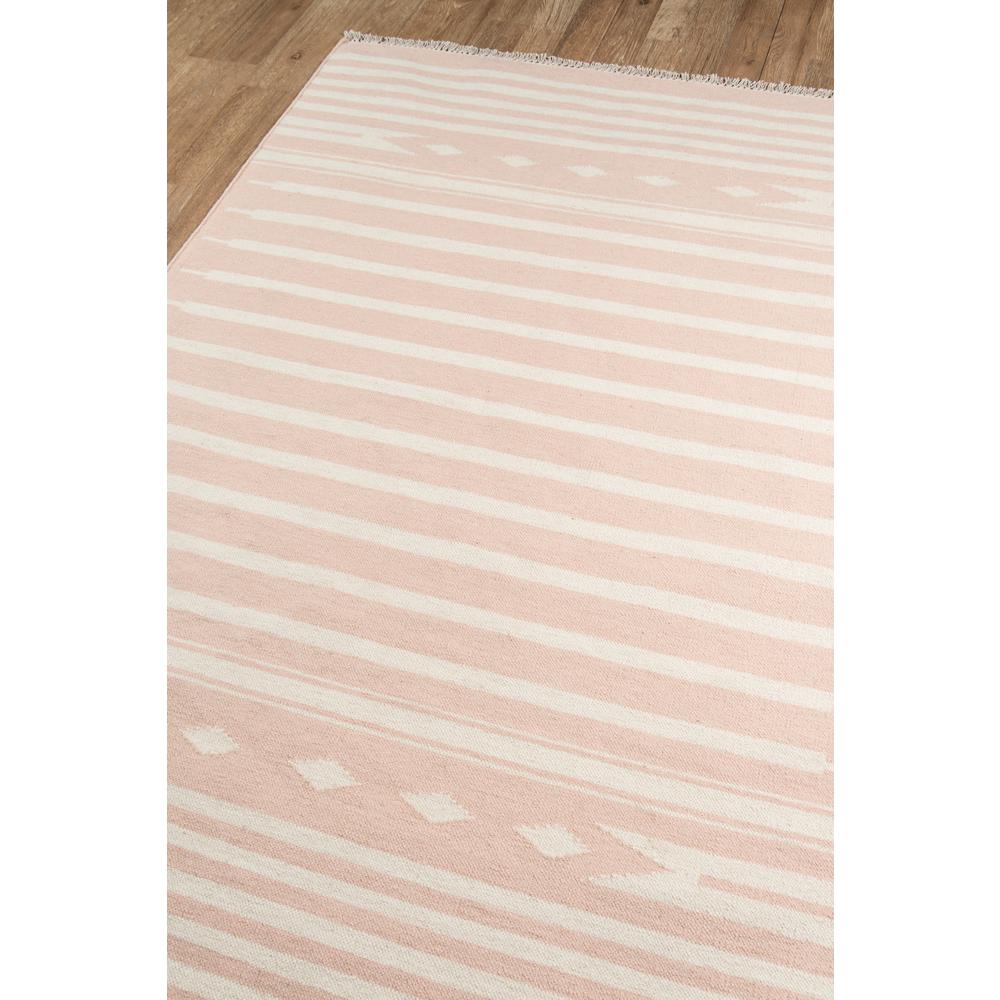Thompson Area Rug, Pink, 7'6" X 9'6". Picture 2