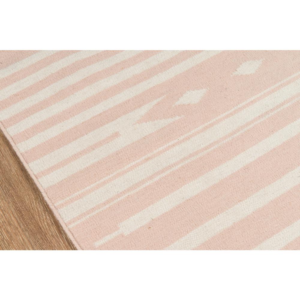 Thompson Area Rug, Pink, 7'6" X 9'6". Picture 3