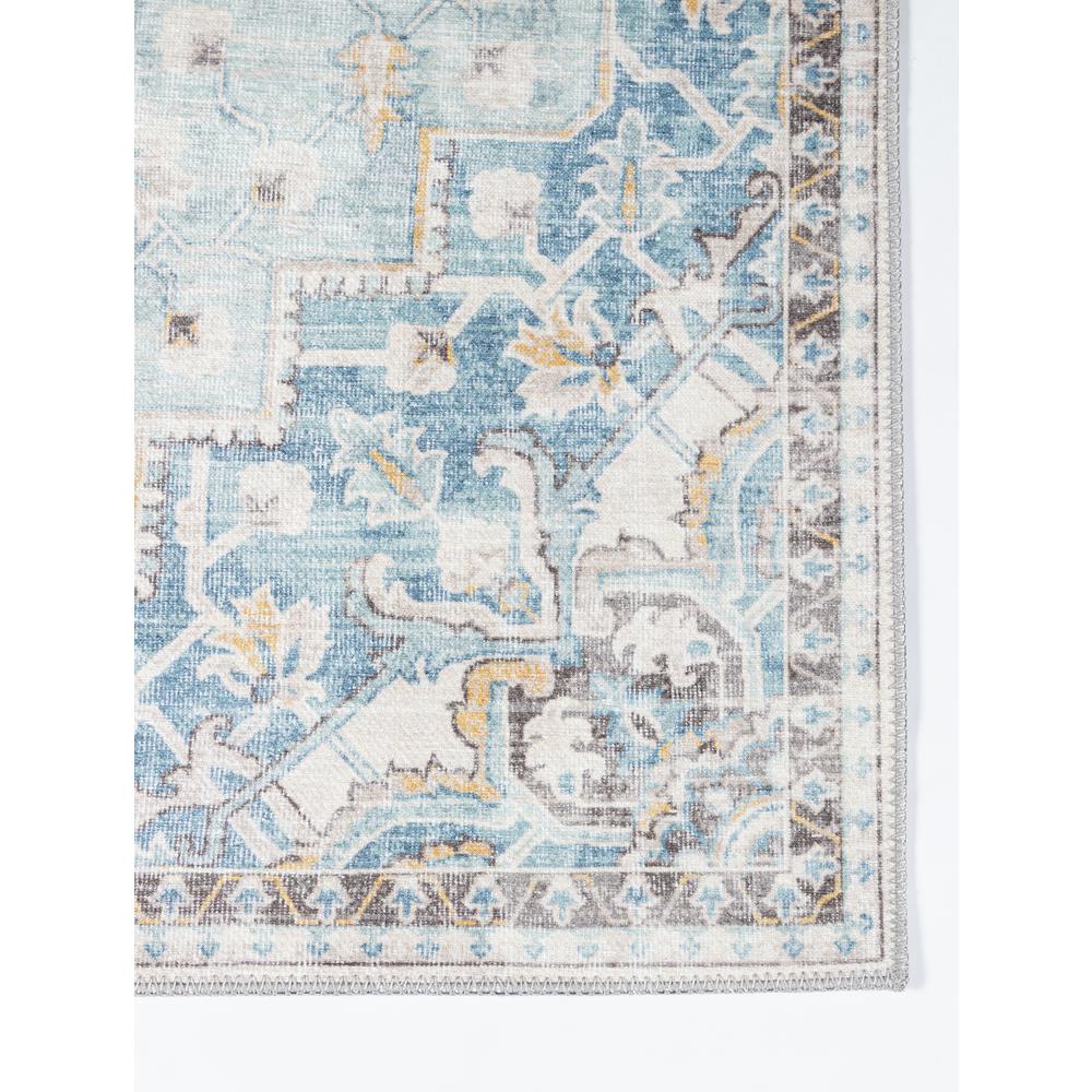 Traditional Rectangle Area Rug, Light Blue, 5' X 7'6". Picture 2