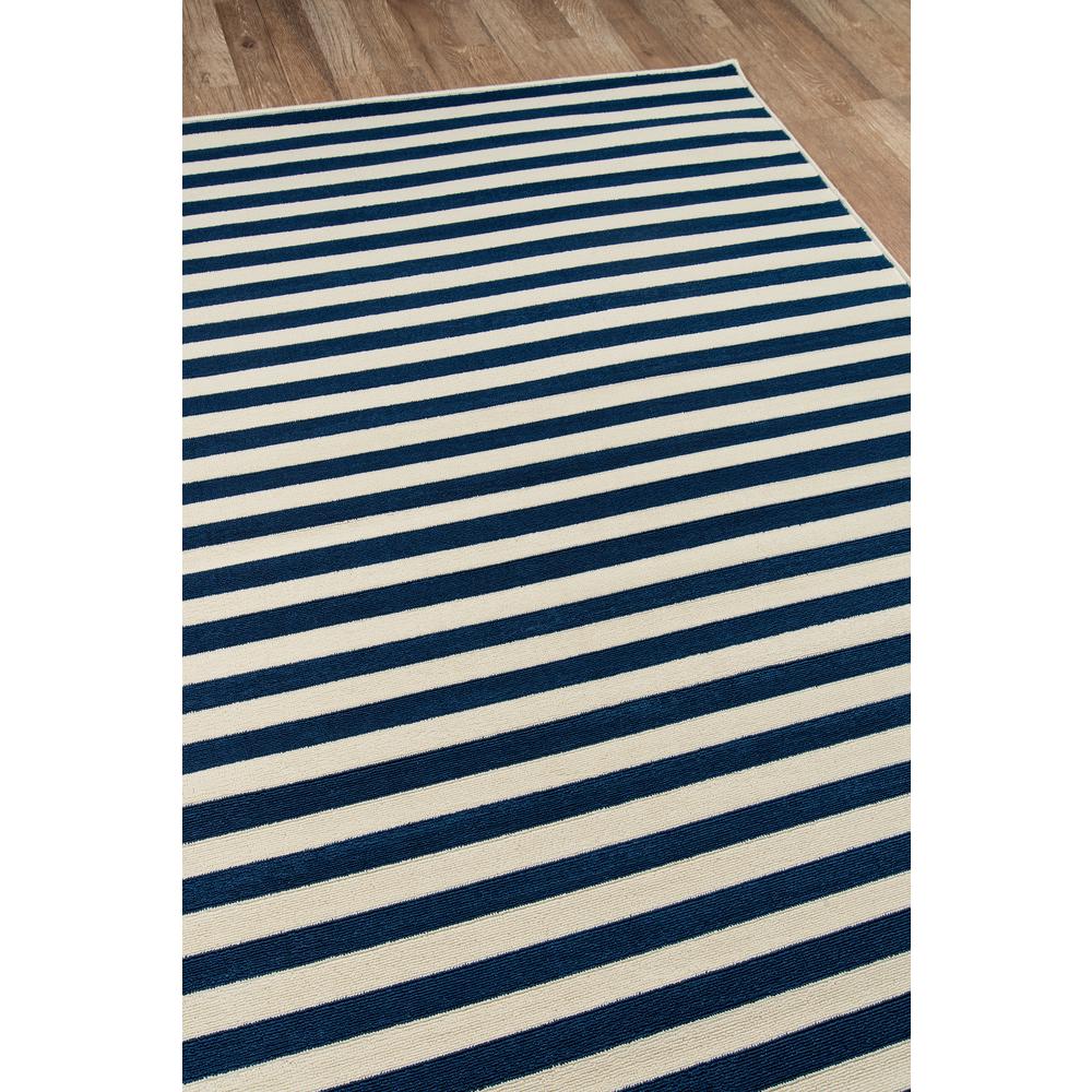 Contemporary Rectangle Area Rug, Navy, 6'7" X 9'6". Picture 2