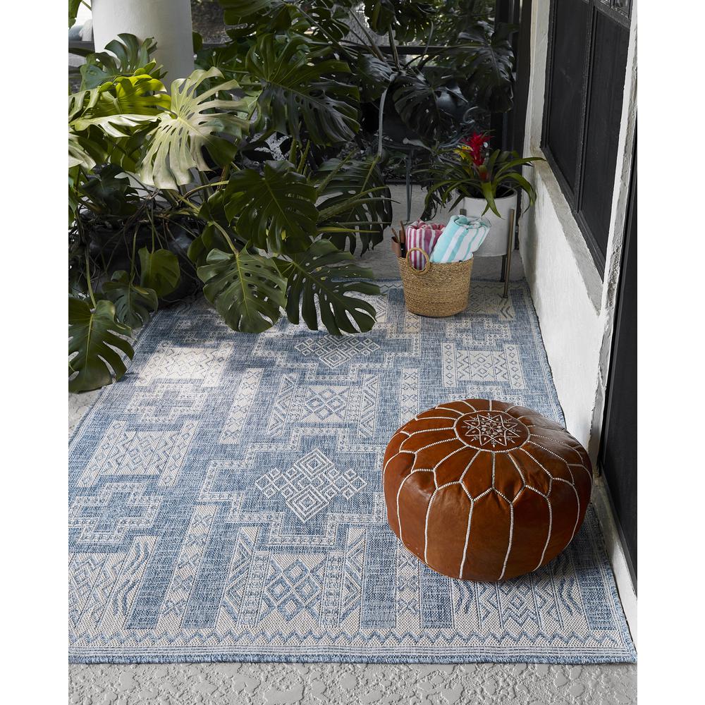 Transitional Rectangle Area Rug, Blue, 6'6" X 9'. Picture 9
