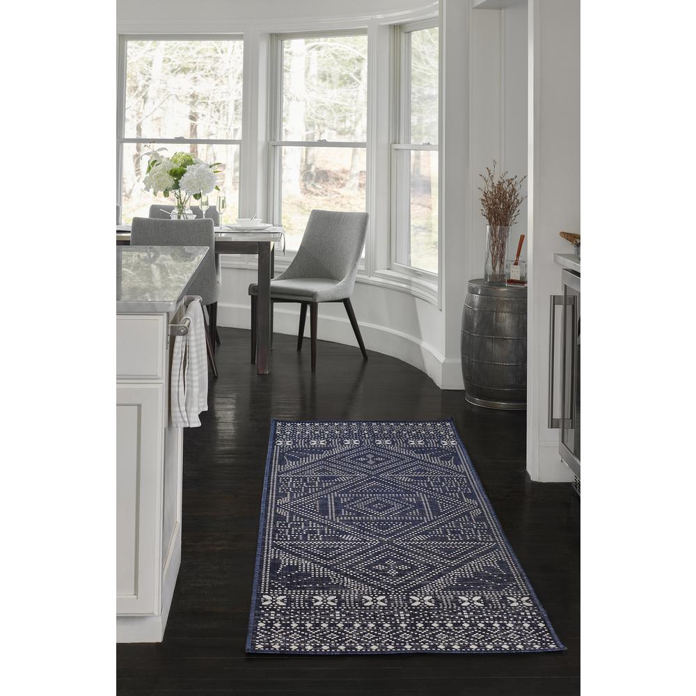 Transitional Rectangle Area Rug, Navy, 8' X 10'. Picture 14