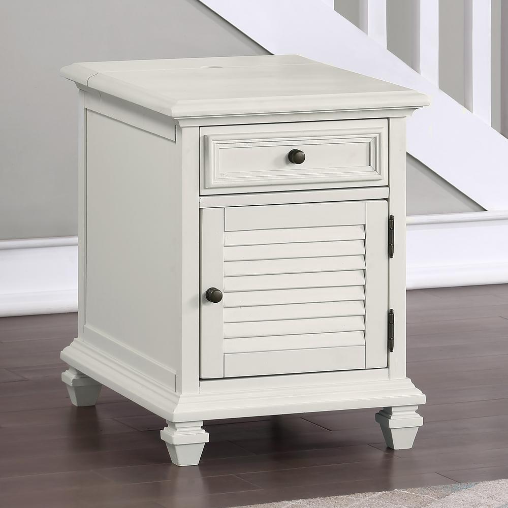Charlestown Storage End Table with USB. Picture 1