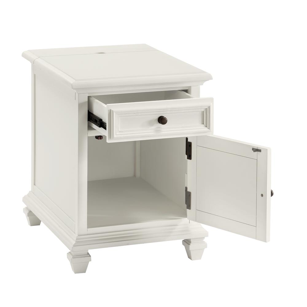Charlestown Storage End Table with USB. Picture 4