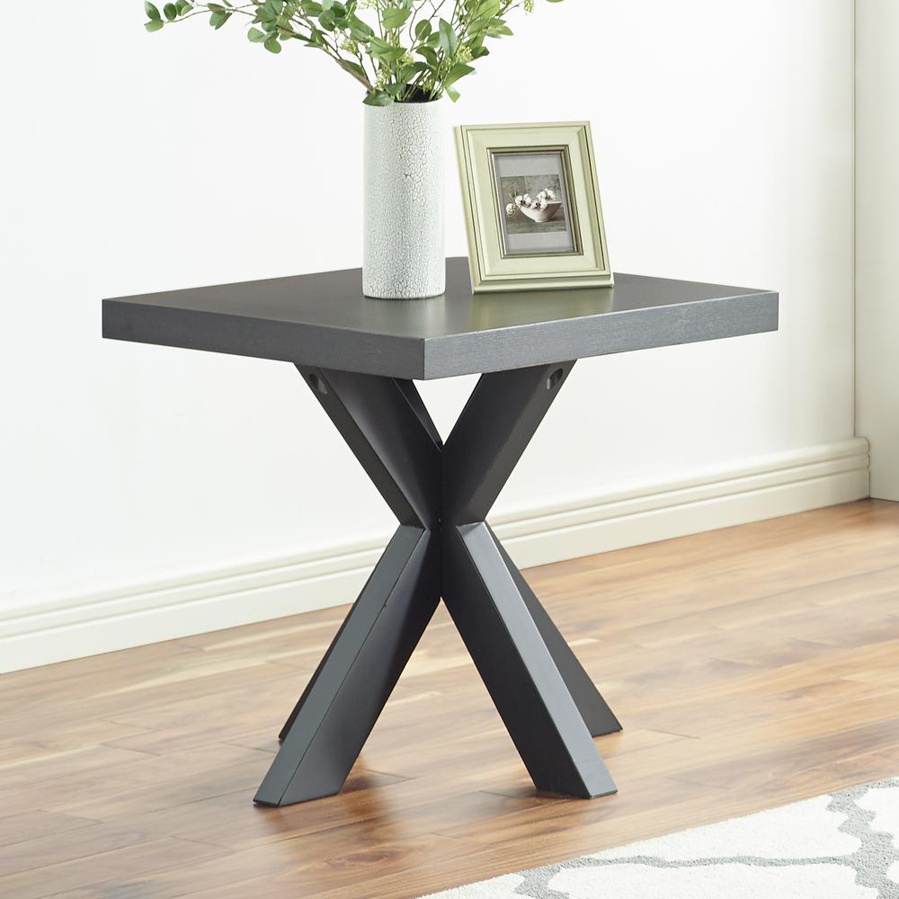 Harris End Table. Picture 1
