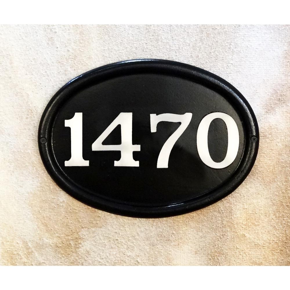 Contemporary Cast Aluminum Address Plaque with Brushed Aluminum Numbers - Bold Italic Font. Picture 1