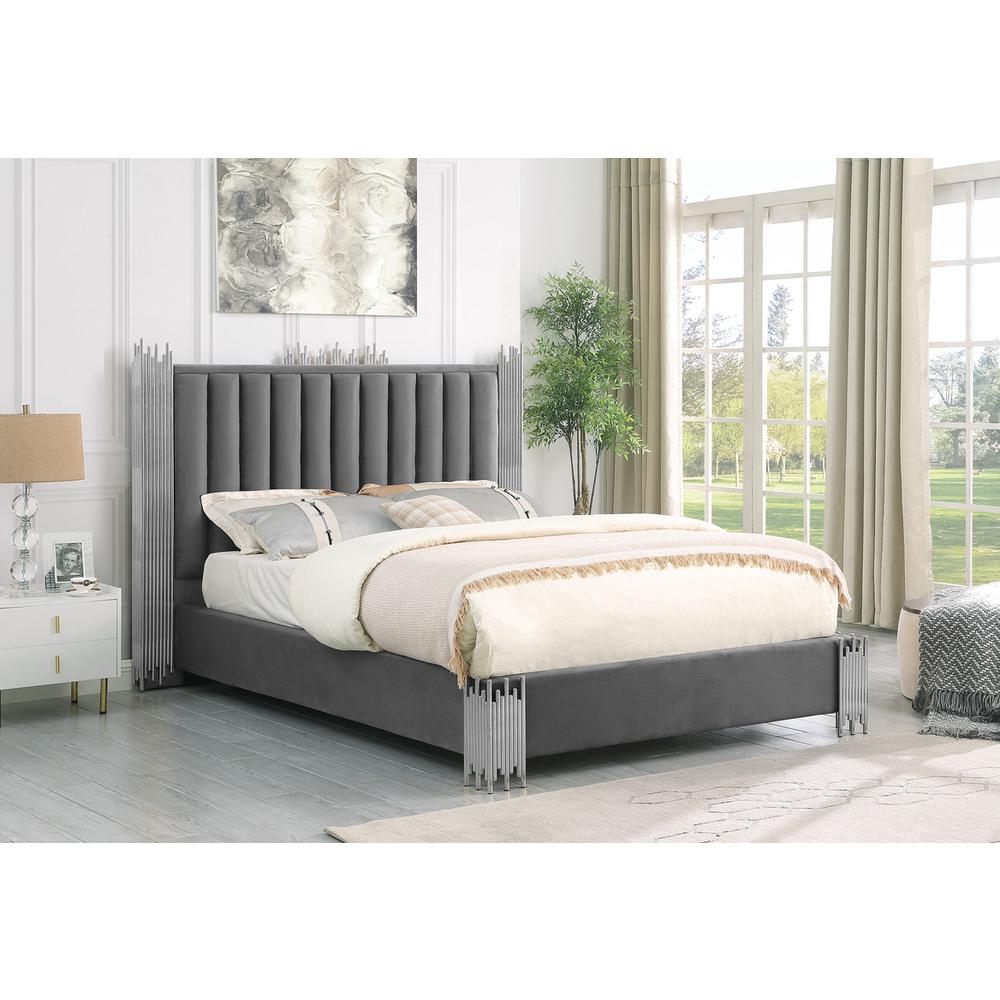 Eastern King size Dark grey velvet bed with silver corners (Platform). Picture 3
