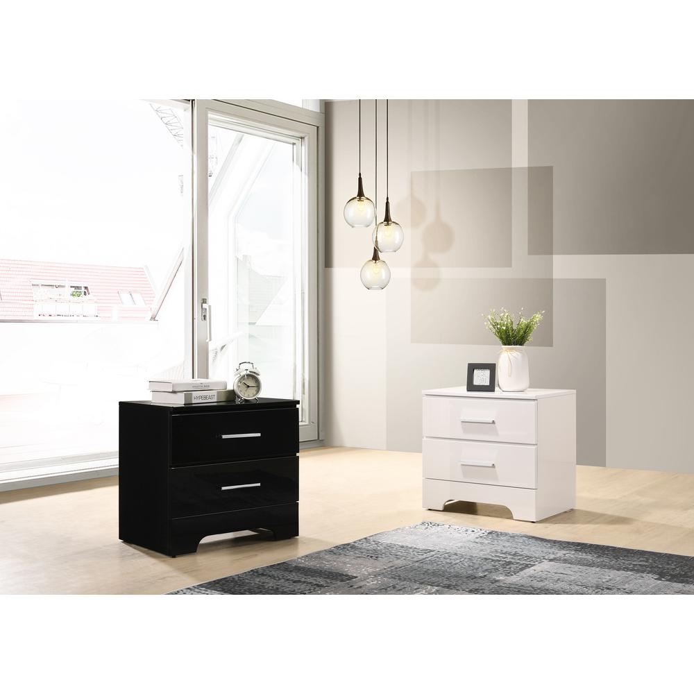 white lacquer nightstand        <h3 class=