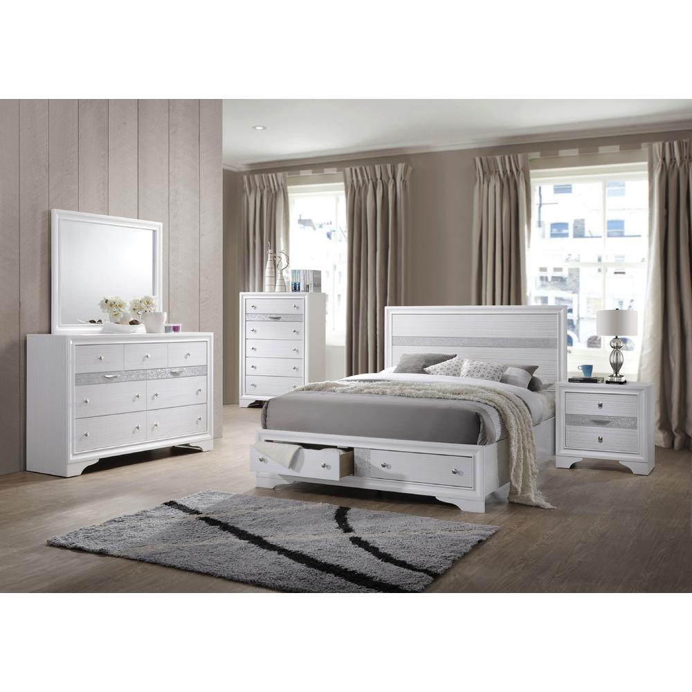 Catherine White Platform Full Bed - White. Picture 1