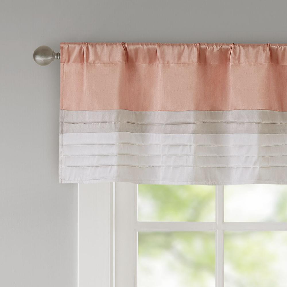 Polyoni Pintuck Valance. Picture 2