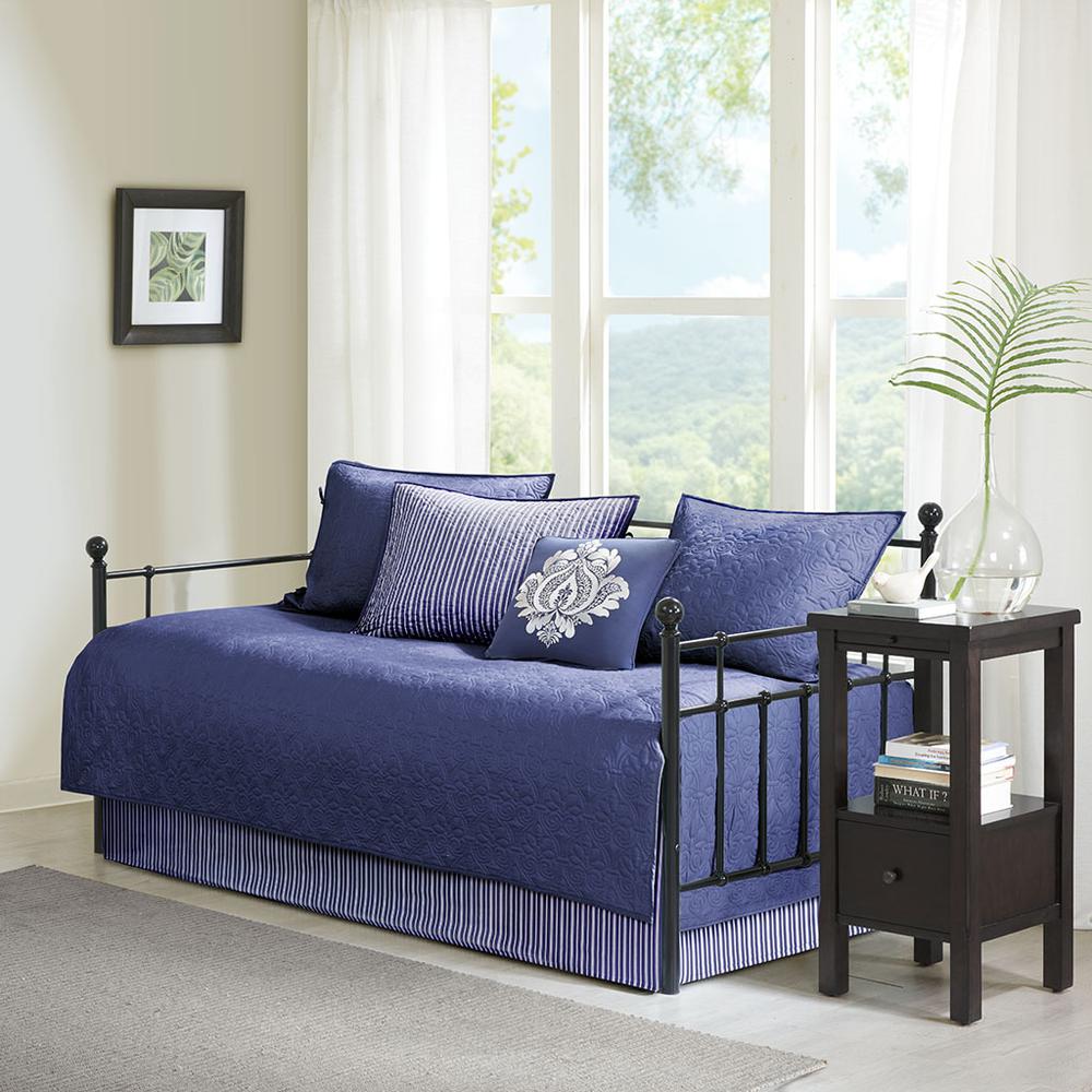 6 Piece Reversible Daybed Cover Set. Picture 4