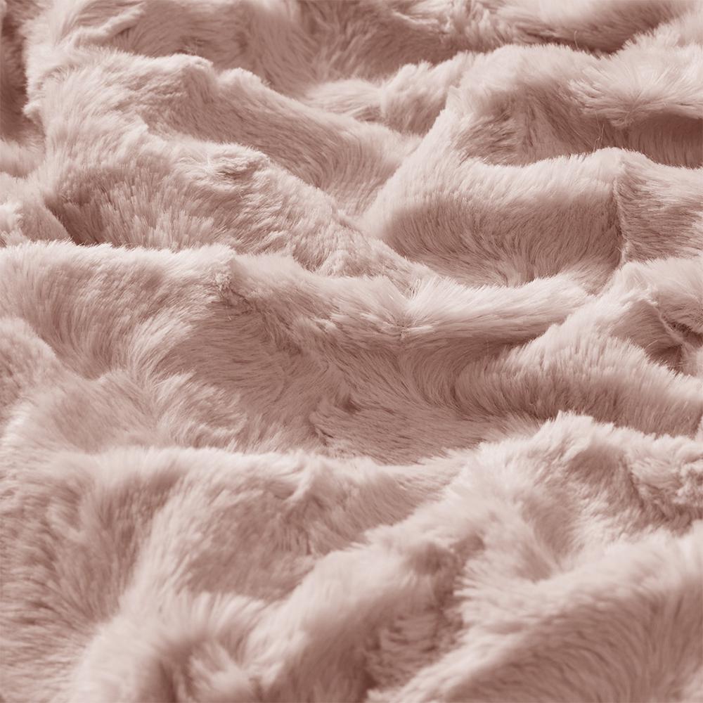Oversized Faux Fur Throw. Picture 2
