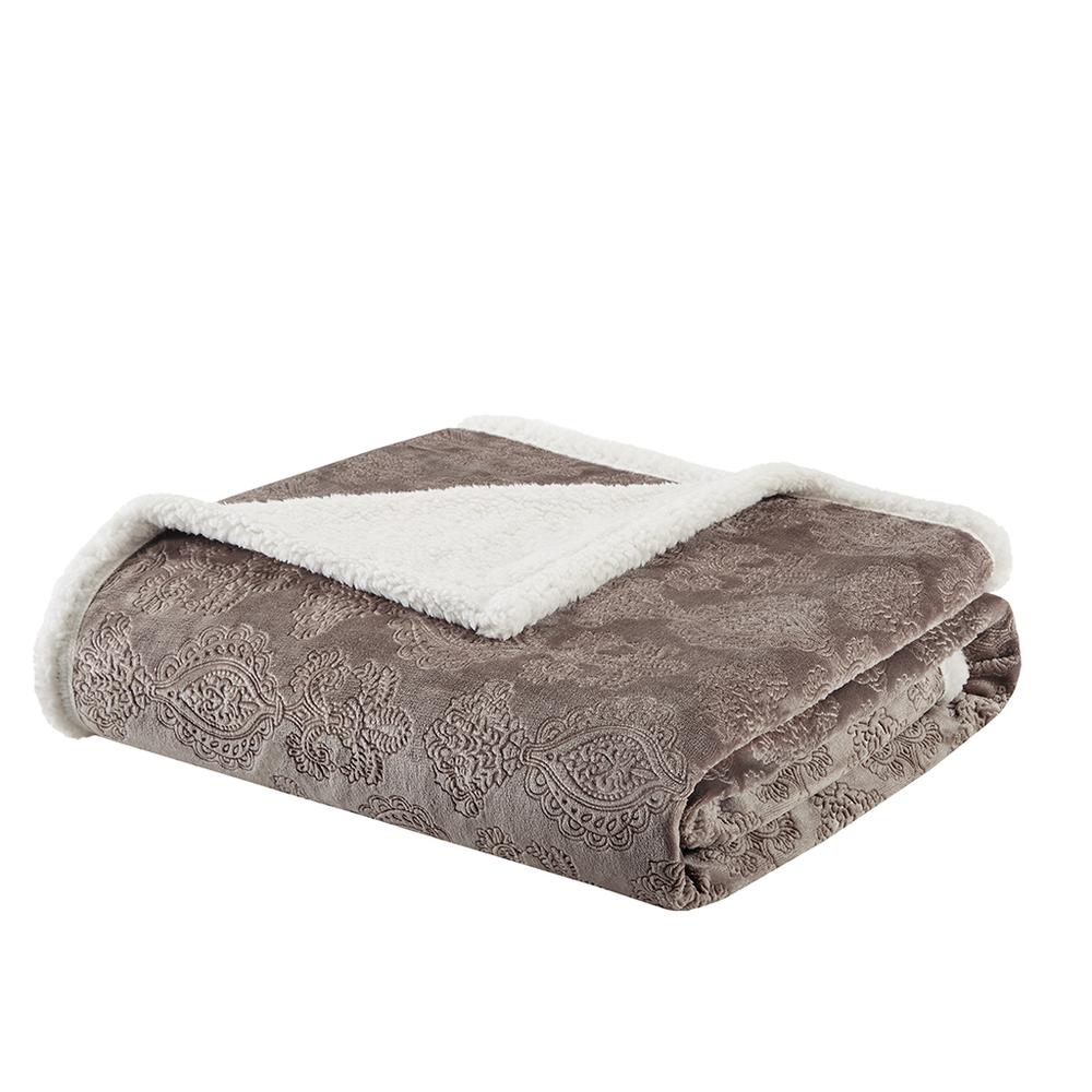 Oversized Textured Plush Throw. Picture 1