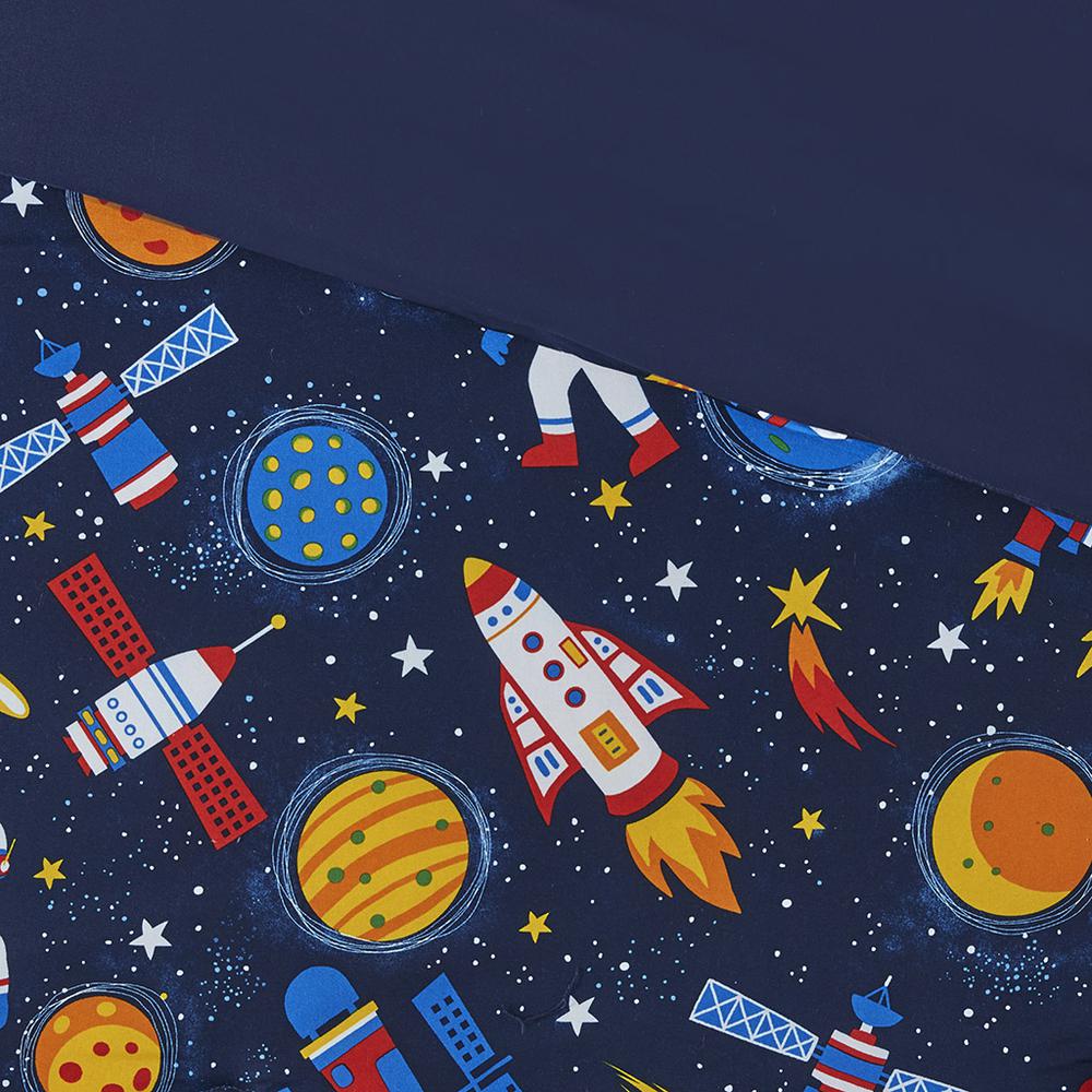 Outer Space Comforter Set. Picture 2