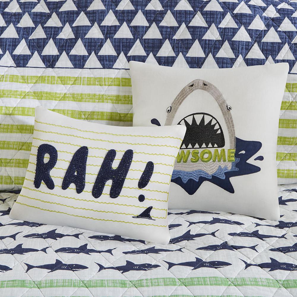 Finn Shark and Stripe Reversible Cotton Coverlet Set, Belen Kox. Picture 2