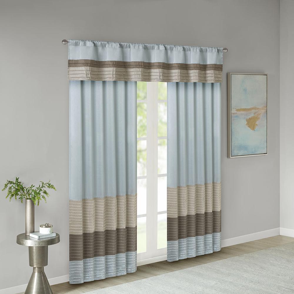 Polyoni Pintuck Curtain Panel. Picture 4