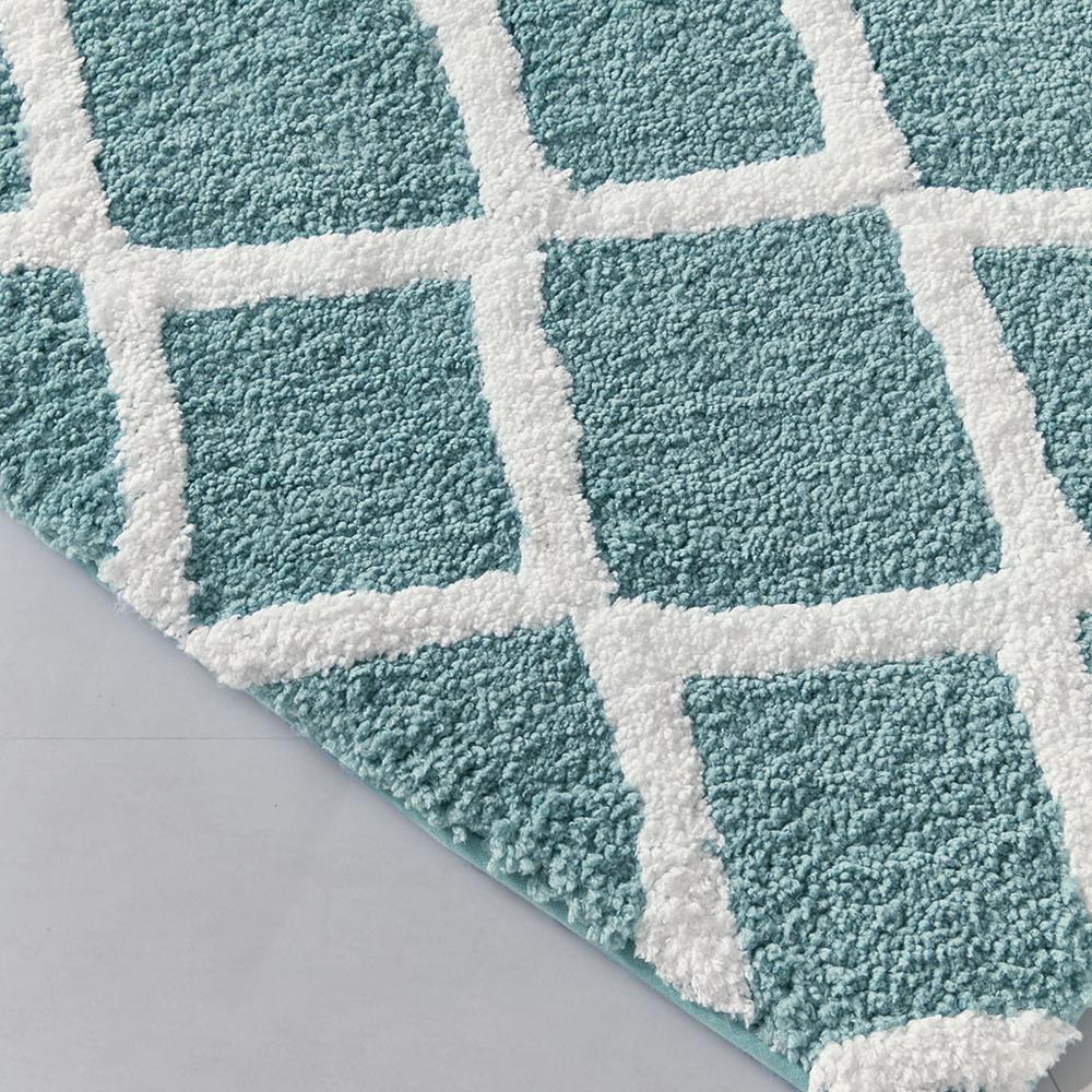 Reversible High Pile Tufted Microfiber Bath Rug. Picture 3