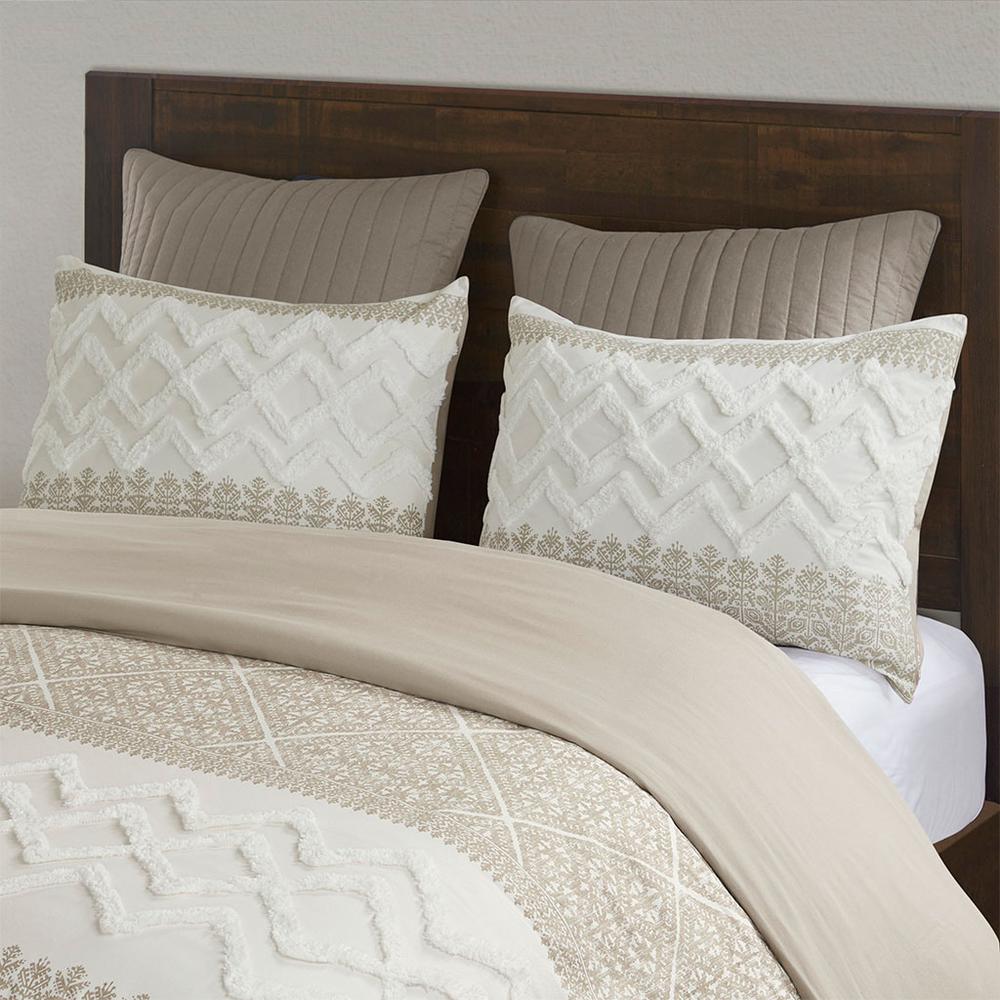 3 Piece Cotton Duvet Cover Set with Chenille Tufting. Picture 1