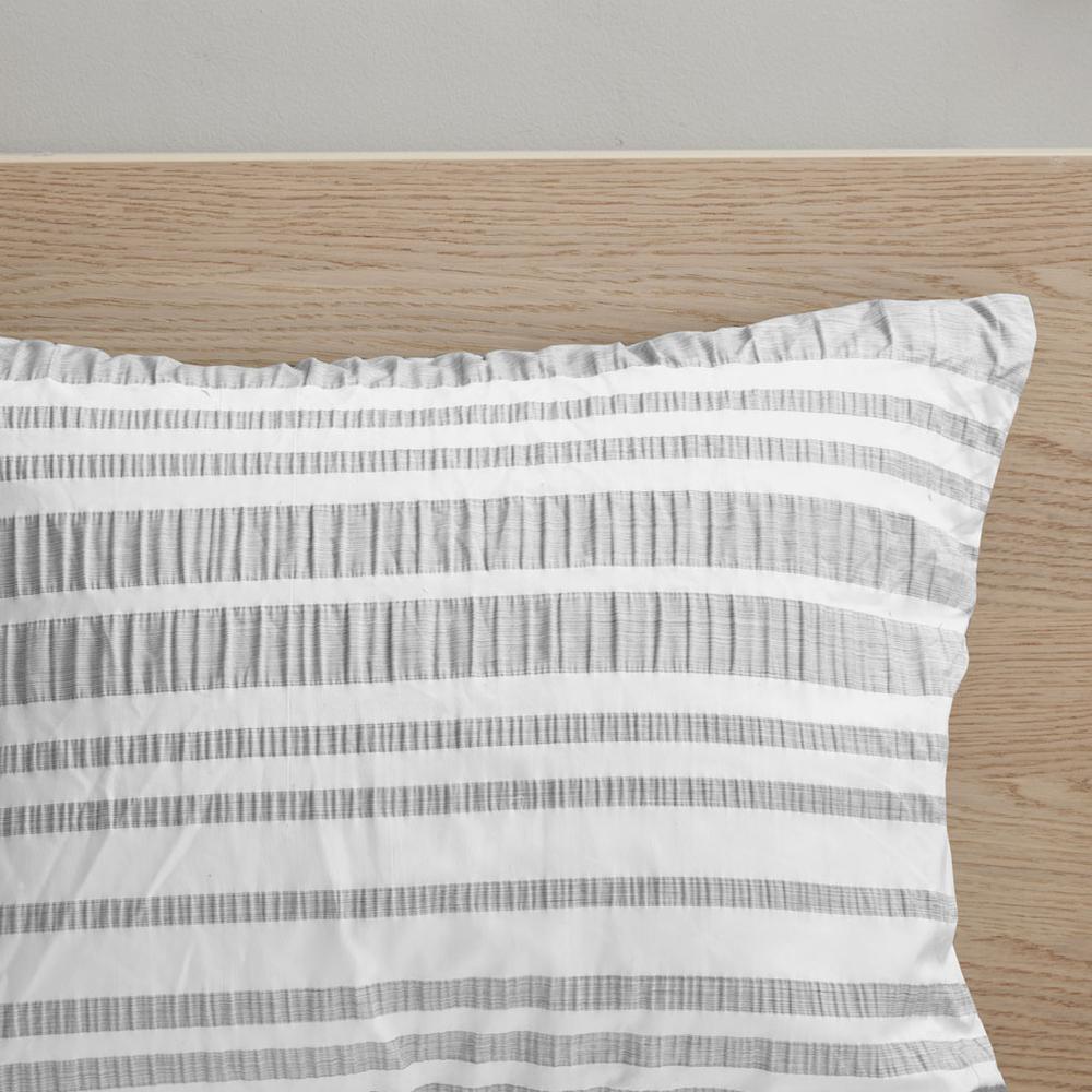 Striped Comforter Set. Picture 3