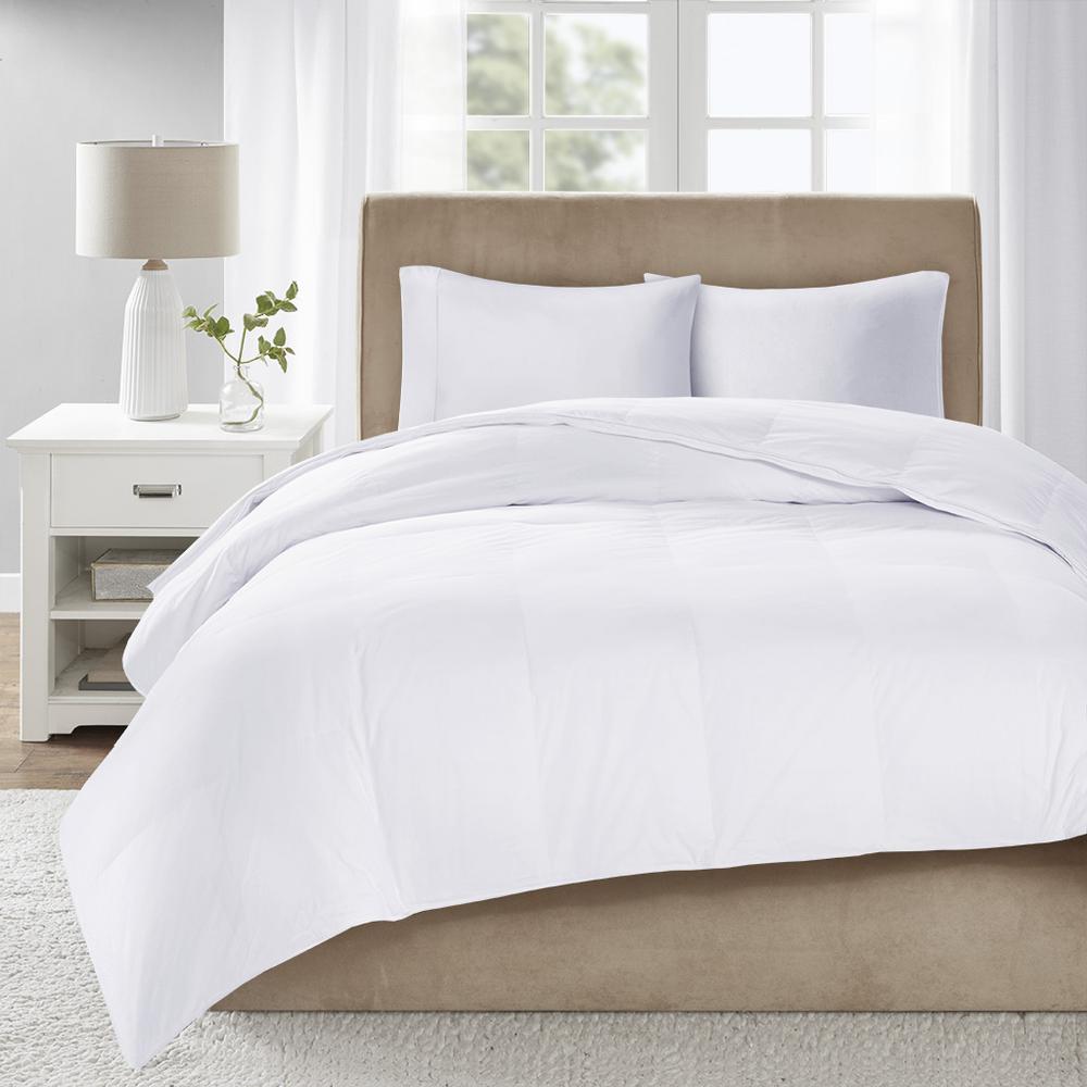Oversized Cotton Sateen Down Comforter. Picture 2