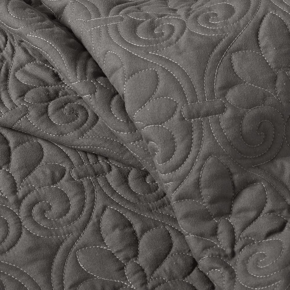 3 Piece Split Corner Pleated Quilted Bedspread. Picture 3
