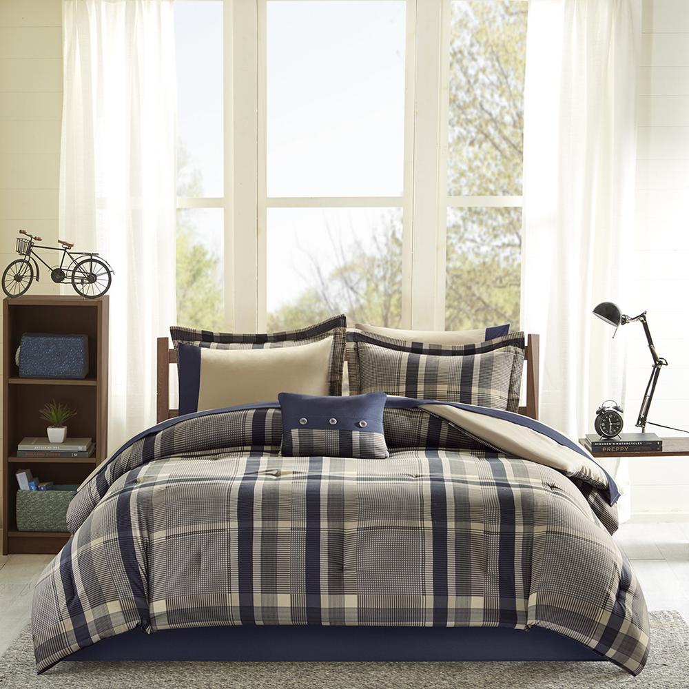 Plaid Comforter Set with Bed Sheets. Picture 2