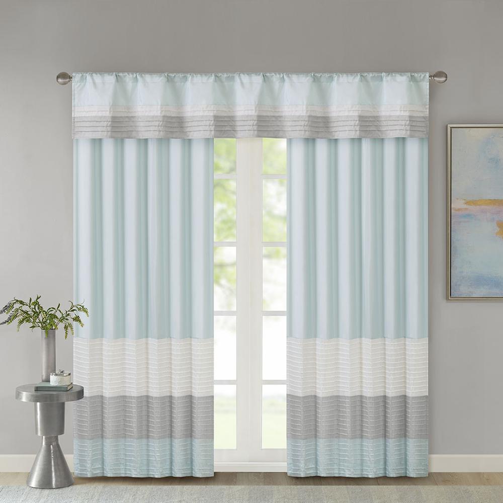 Polyoni Pintuck Curtain Panel. Picture 4