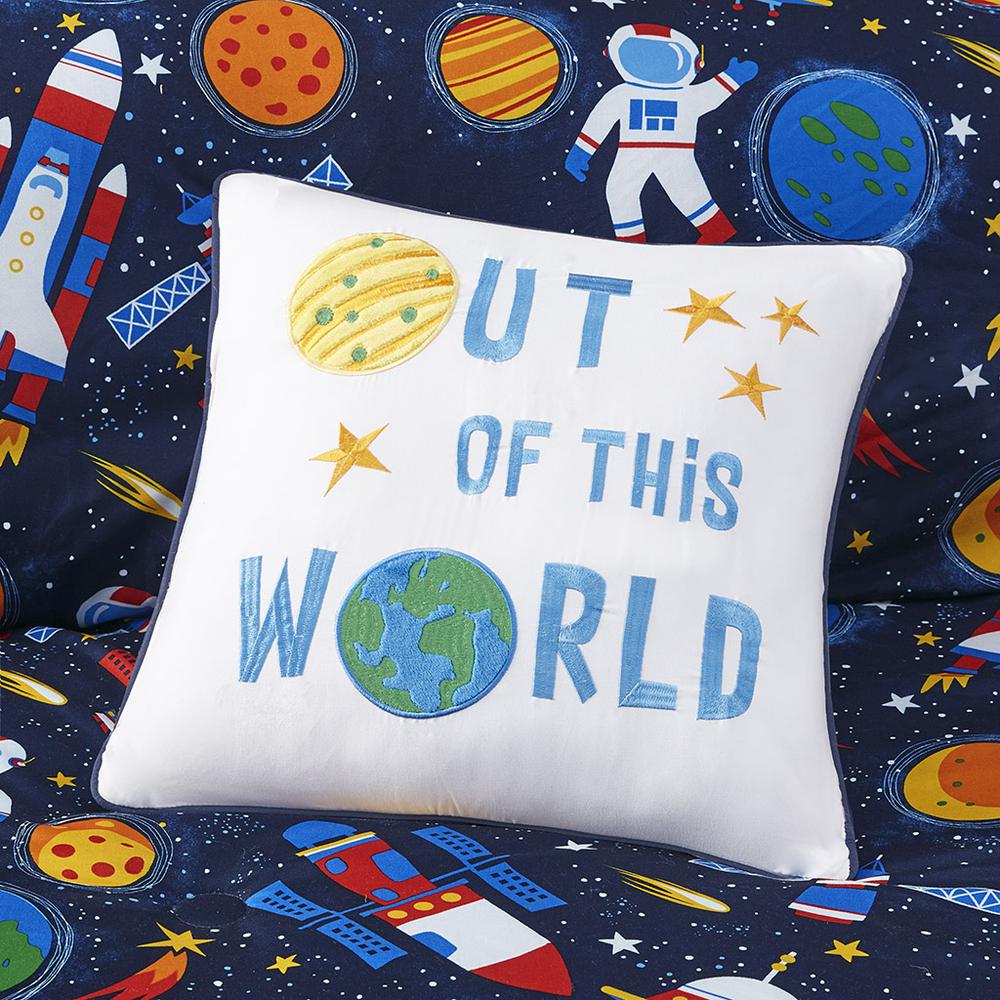 Outer Space Comforter Set. Picture 3