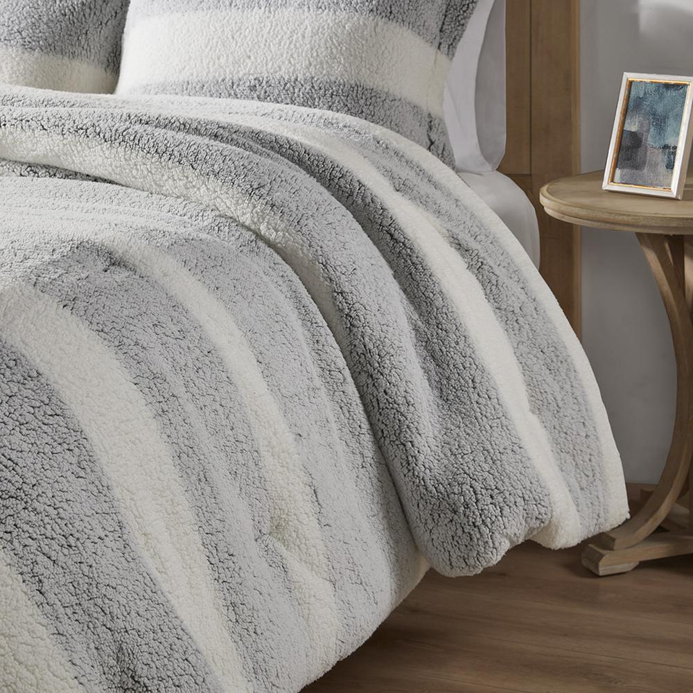 Sherpa Comforter Set. Picture 5