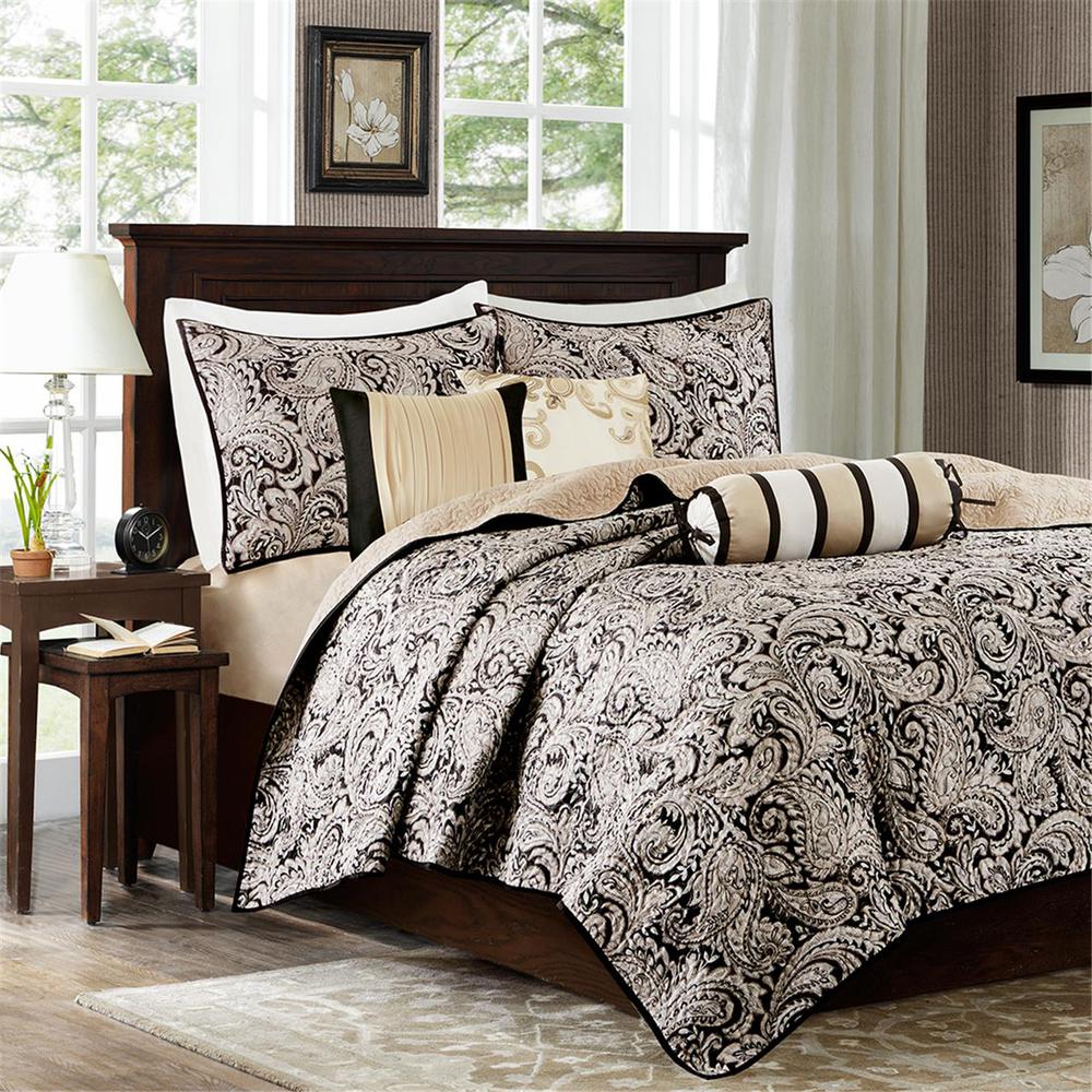 6 Piece Jacquard Quilt Set with Throw Pillows. Picture 4