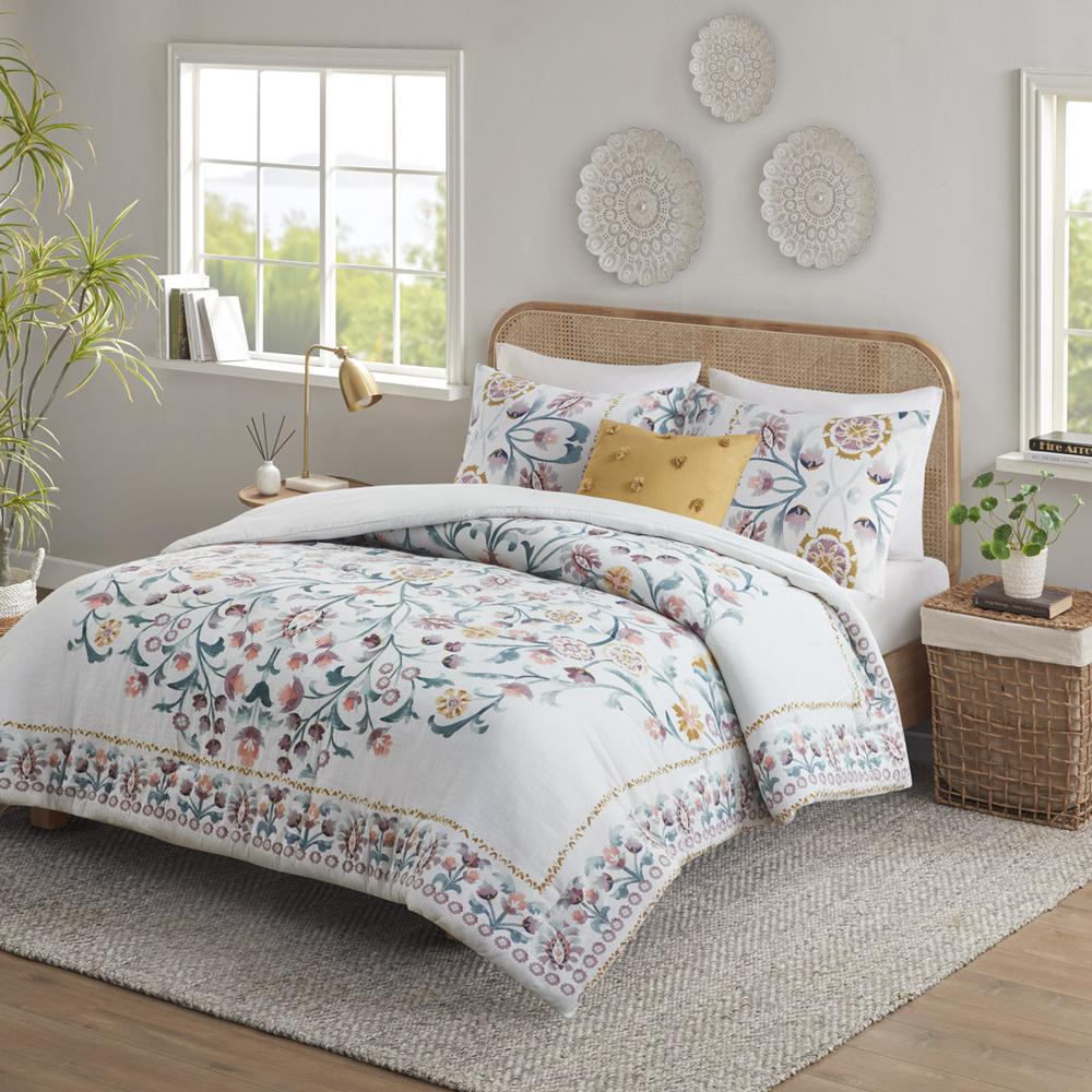 4 Piece Floral Comforter Set with Throw Pillow. Picture 4