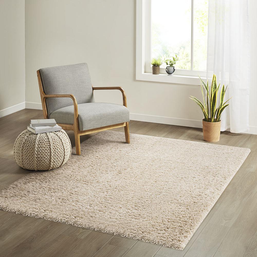 Super Soft Polyester Shag Area Rug. Picture 4