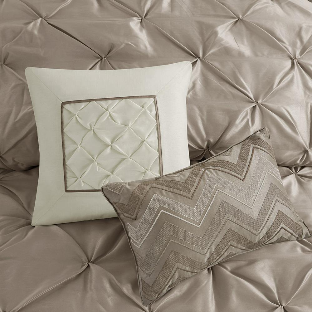 7 Piece Tufted Comforter Set. Picture 2