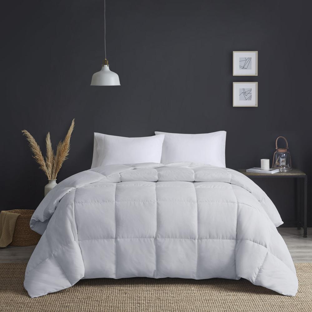 Goose Feather and Down Oversize Comforter. Picture 4