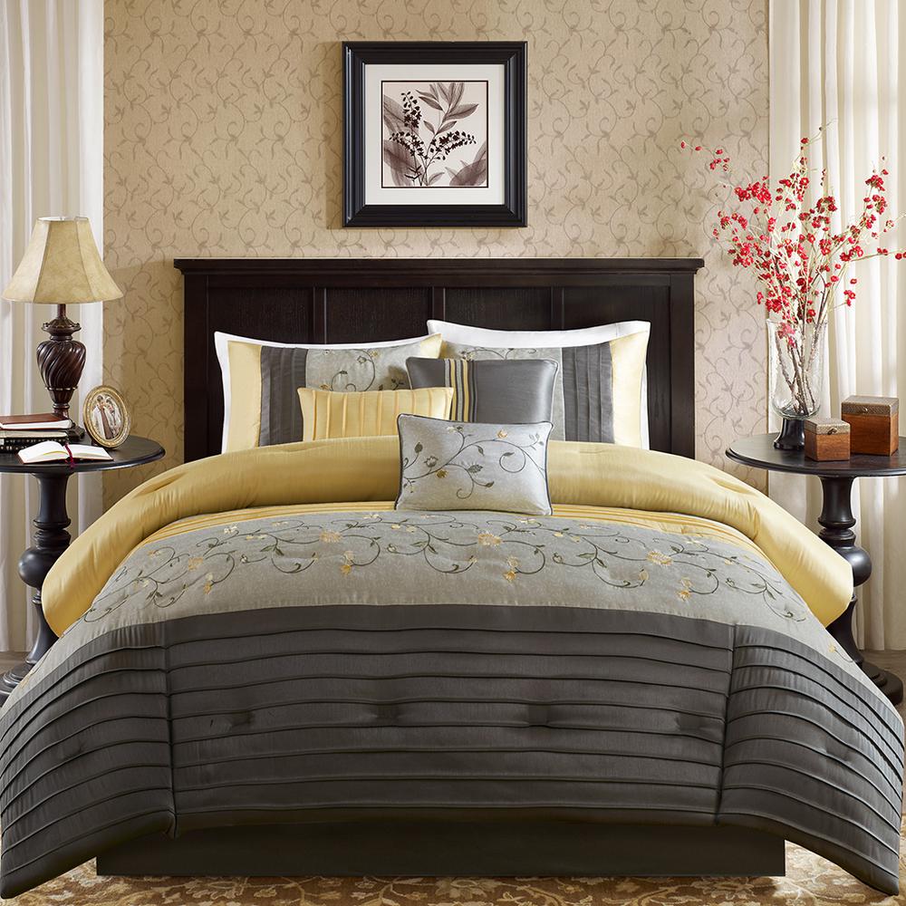 Embroidered 7 Piece Comforter Set. Picture 1