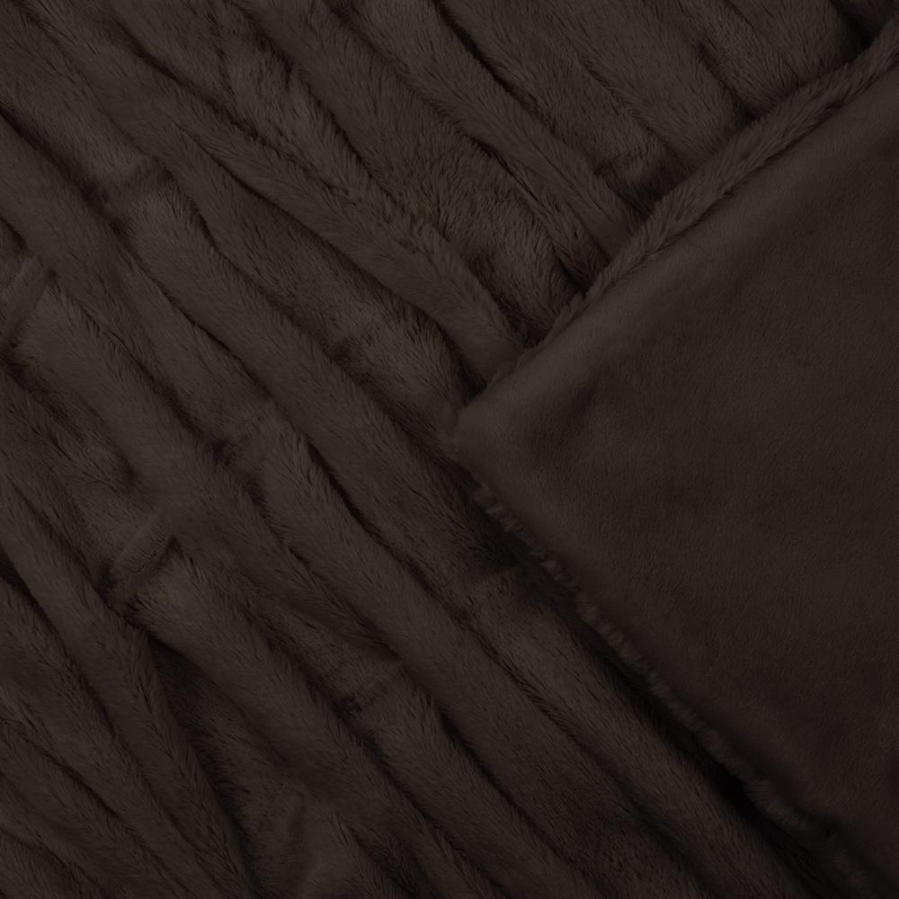 100% Polyester Solid Ruched Long Fur Knitted Throw by the Belen Kox Grey. Picture 14