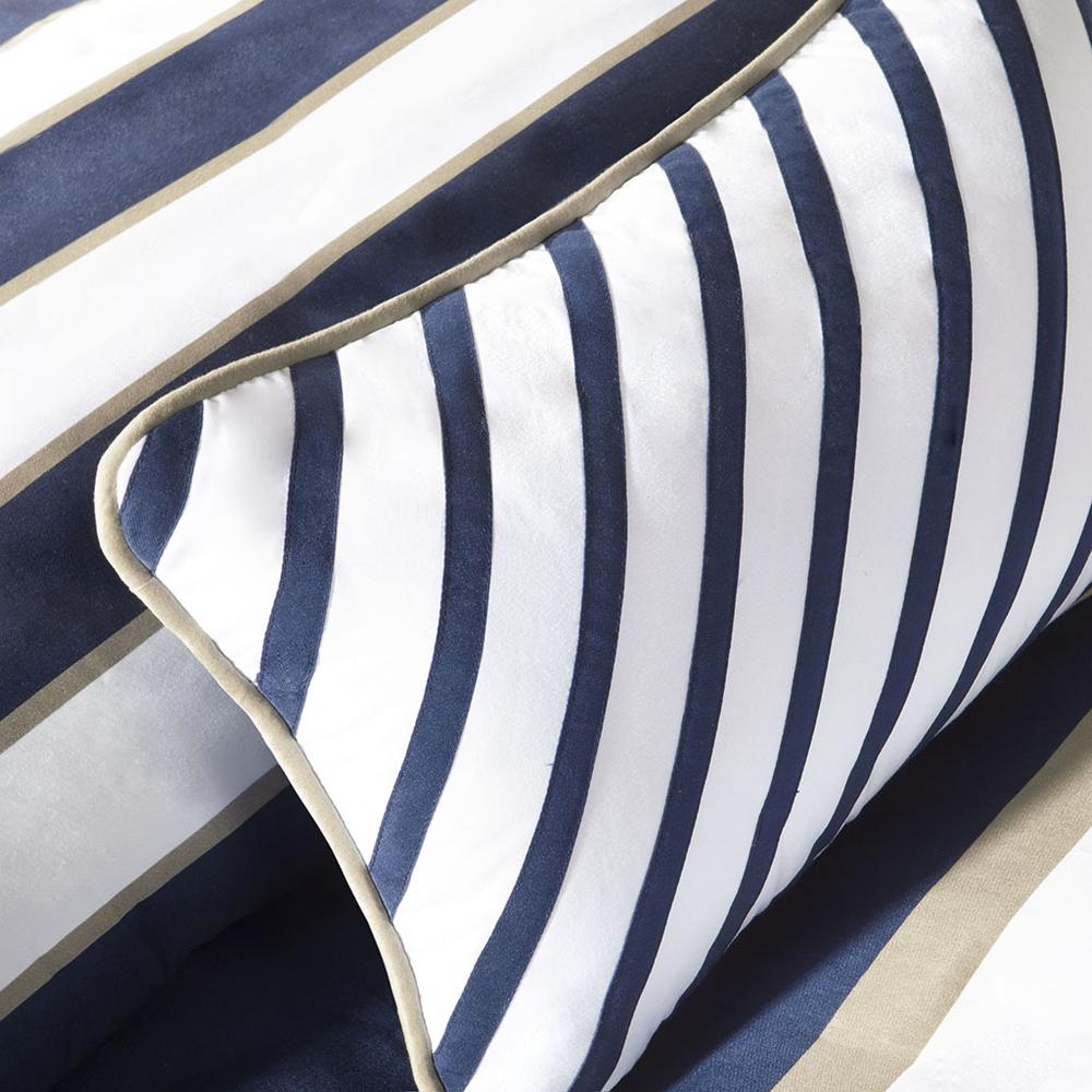 The Modern Striped Comforter Set, Belen Kox. Picture 1