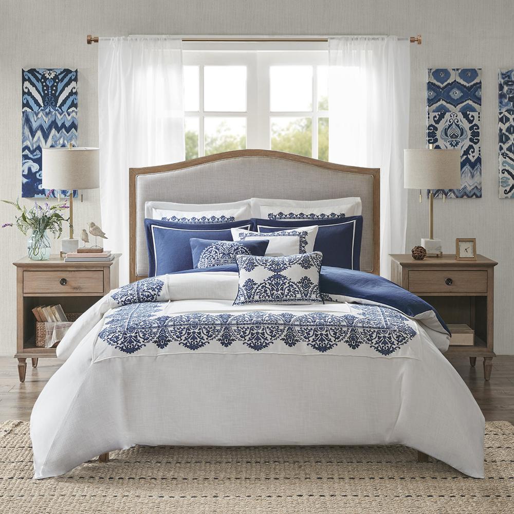 100% Polyester 8pcs Comforter Set W/ Emboridery. Picture 1