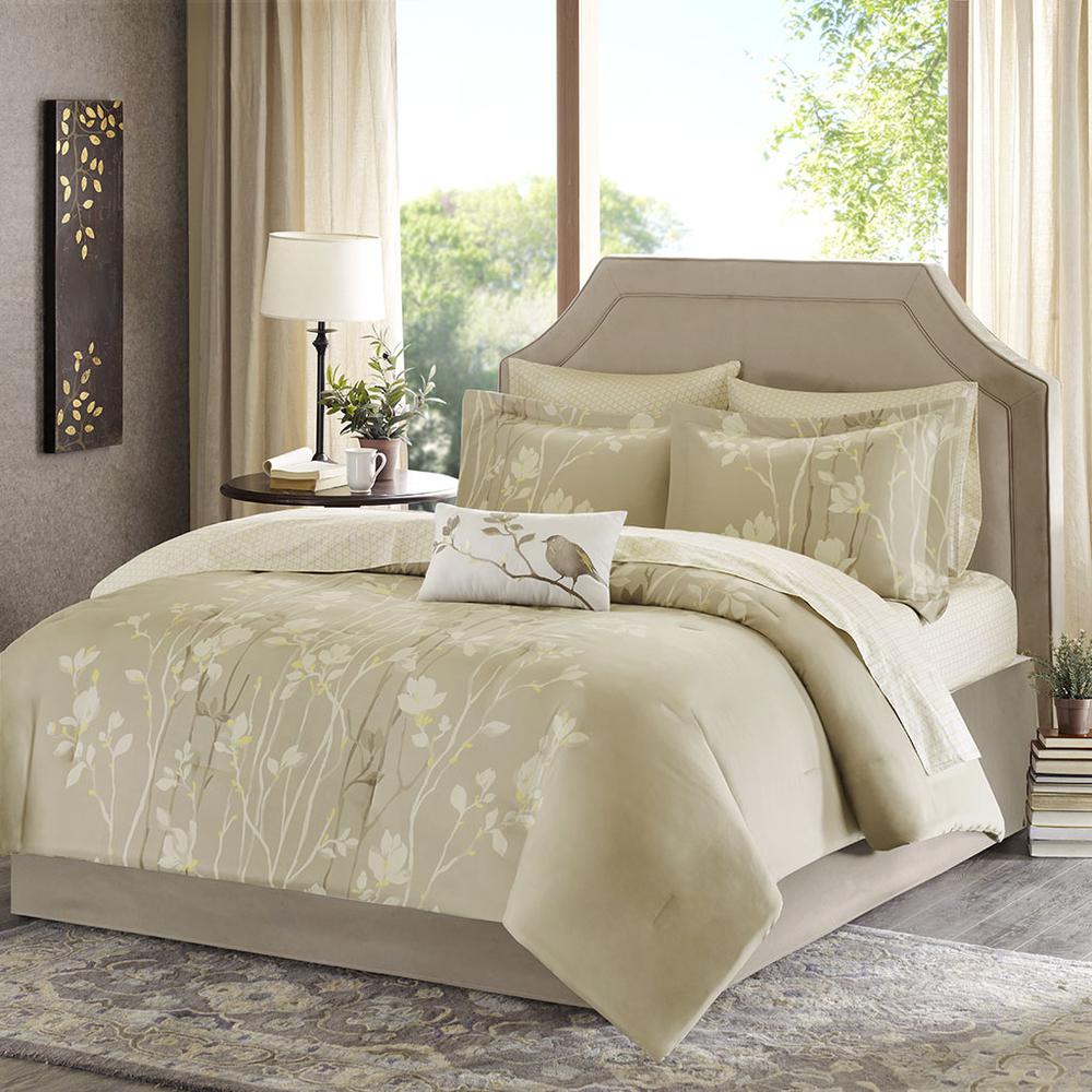 7 Piece Comforter Set with Cotton Bed Sheets. Picture 5
